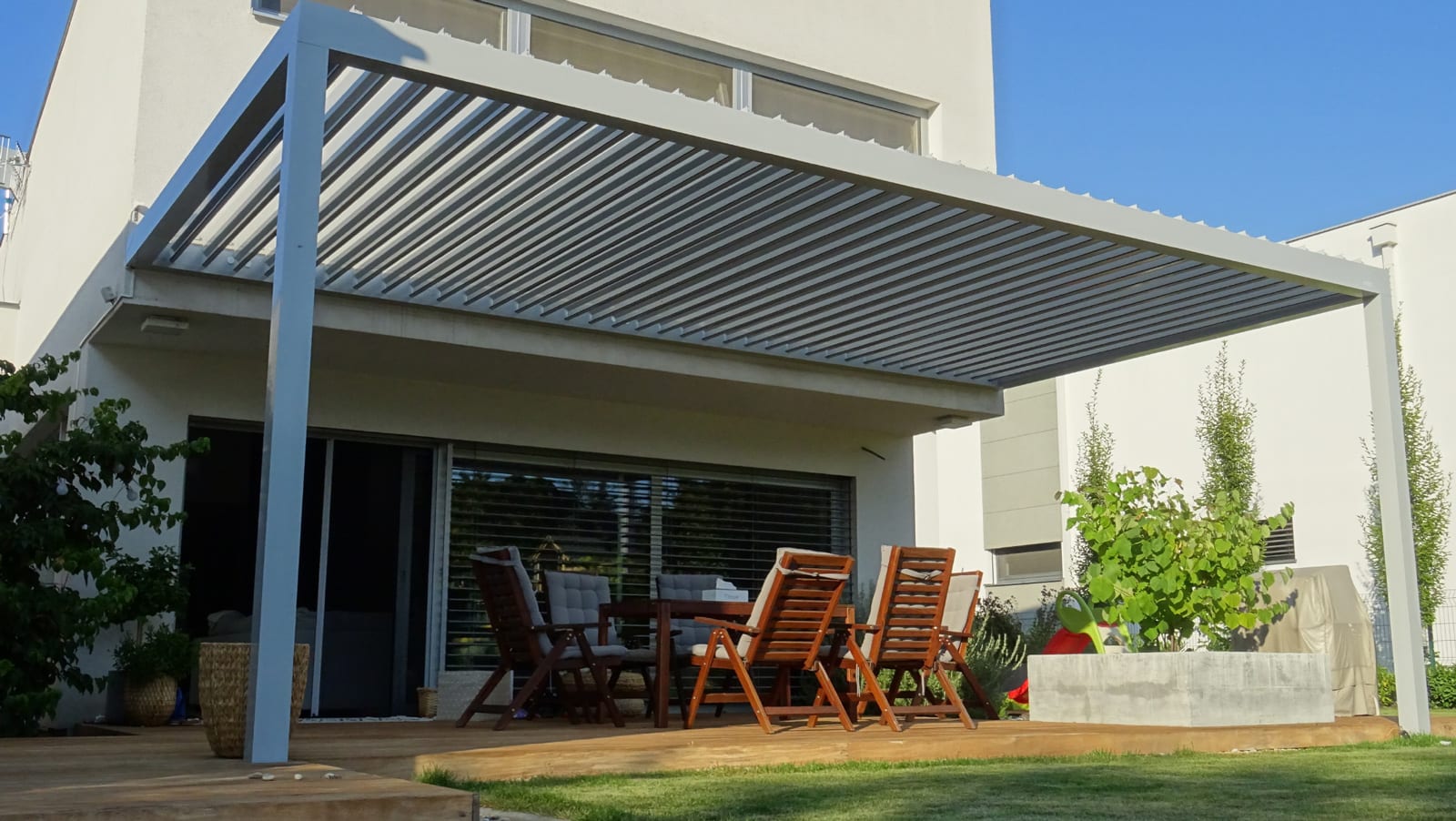 Bioklimatikus pergola a kertben