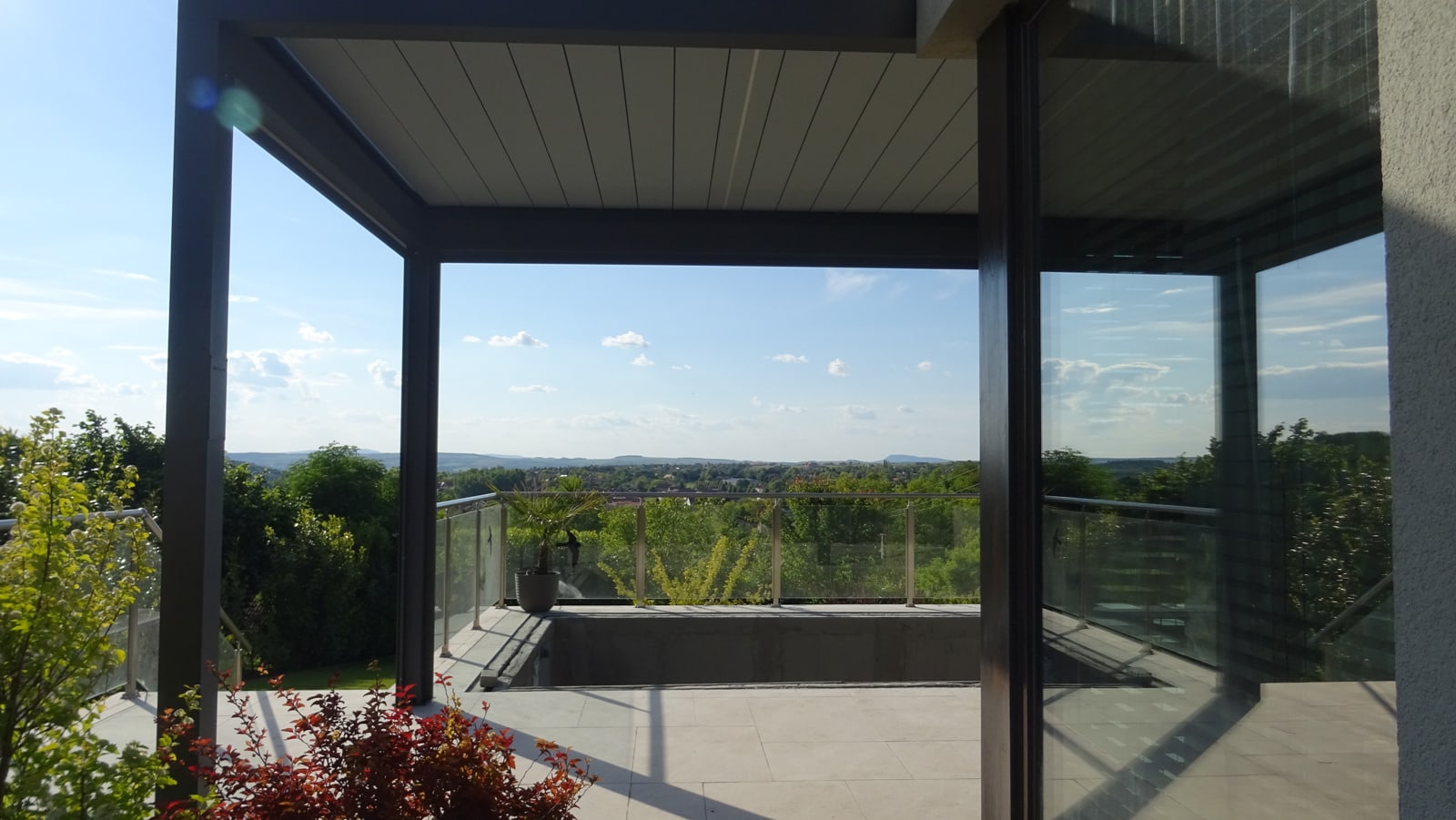 Alumínium bioklimatikus pergola a teraszon