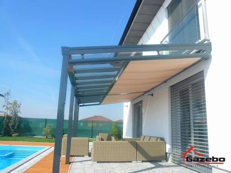 Antracit Top Class alumínium pergola rattan ülőgarnitúrával medence mellett